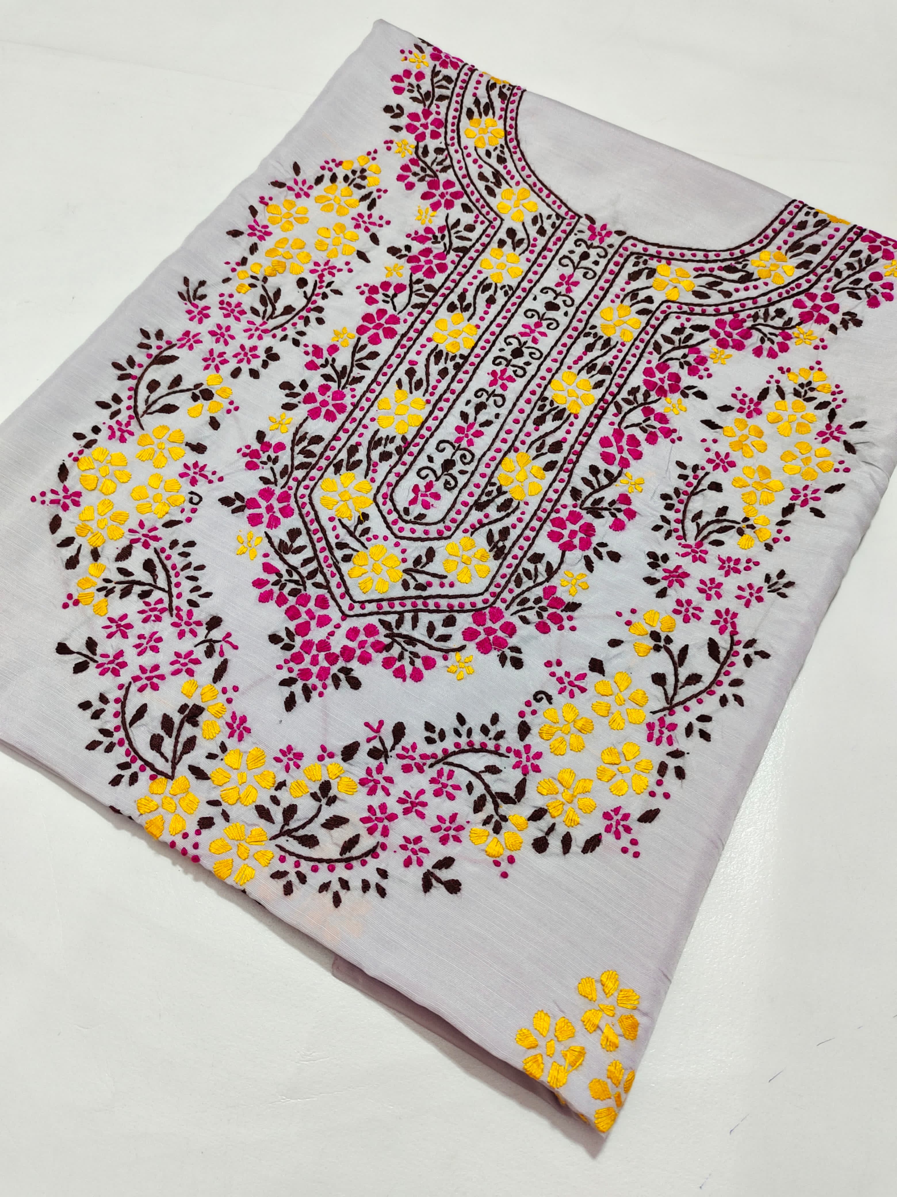 Pure Radiance – White Chunri Kundan Gotta Chiffon Set